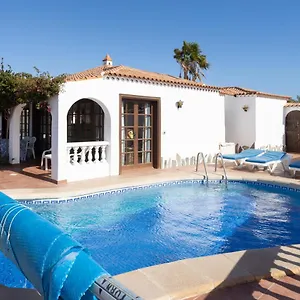 Villa Colina Golf Excellent With Heated Pool, San Miguel de Abona